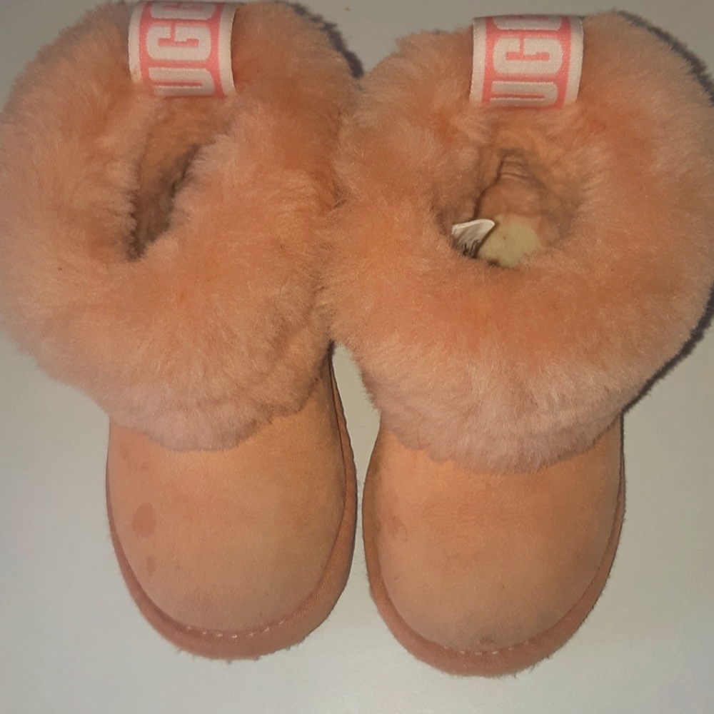 Ugg size 8 toddler